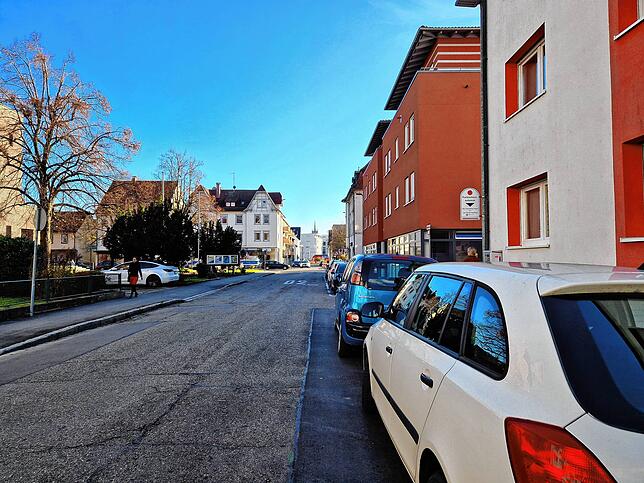 In der Katharinenstraße in der Nordstadt sind meist alle Parkplätze an der Straße belegt. Dort zahlt man 67 Cent – pro Stunde.
