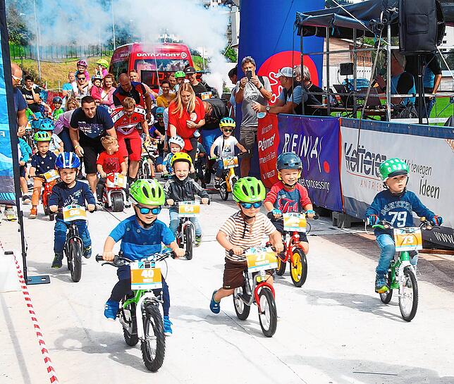 Die jüngsten Teilnehmer beim Schwarzwald-Bike-Marathon: Kinder bis zu vier Jahren zeigen mit dem Laufrad ihr Können.