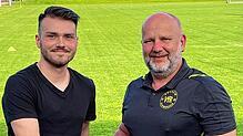 Nachfolger gefunden: Philipp Lenz (links) übernimmt, zur Freude des 1. Vorsitzenden Jürgen Simon im Sommer das Traineramt beim VfR ...
