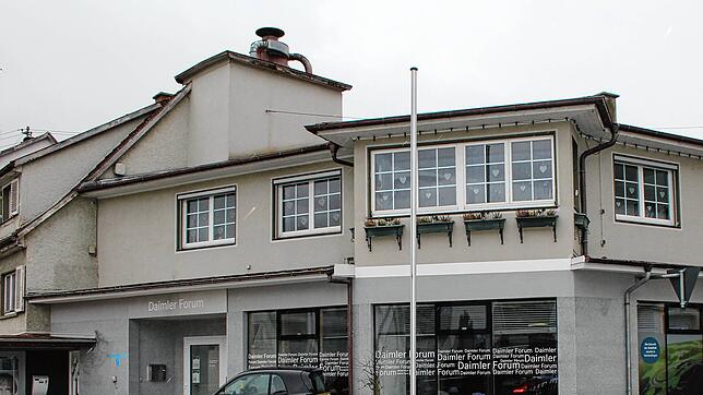 Die derzeit leerstehenden Räume des einstigen Daimler-Forums an der Bachzimmerer Straße sollen zum Polizeiposten umgenutzt werden. ...