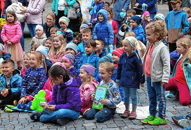 Bild 2: Spaß steht im Vordergrund bei der Kindermeile. Wir haben die schönsten Bilder von Freitag – Teil 1