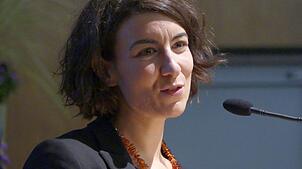 Oberbürgermeisterin Dorothee Eisenlohr hat bei ihrer feierlichen Amtseinsetzung am Freitagabend die Verpflichtungsformel gesprochen. Die ...