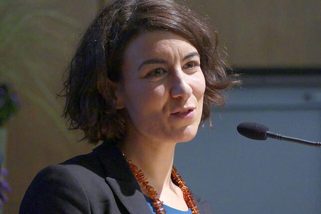 Oberbürgermeisterin Dorothee Eisenlohr hat bei ihrer feierlichen Amtseinsetzung am Freitagabend die Verpflichtungsformel gesprochen. Die ...