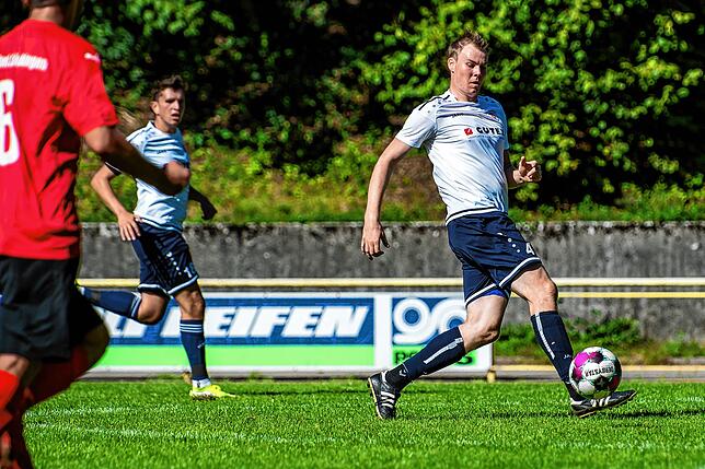 Bild 7: FC Schlüchttal gewinnt beim FC 08 Bad Säckingen mit 4:2 &ndash; und wir haben Bilder!