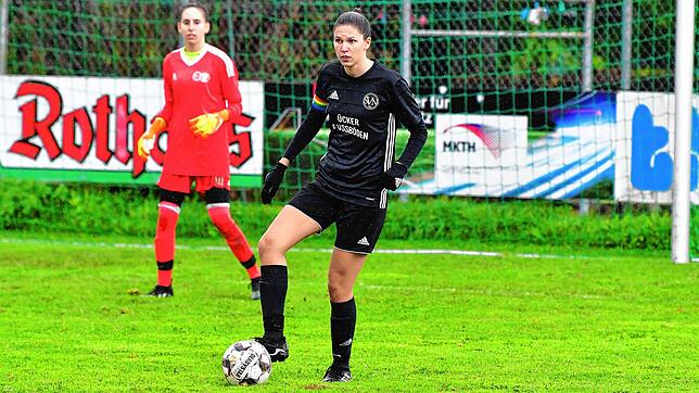 Feste Größe: Seit sechs Jahren spielt Jil Lehnen beim SV Niederhof und ist beim Verbandsligisten als Abwehrchefin und Kapitän unverzichtbar.