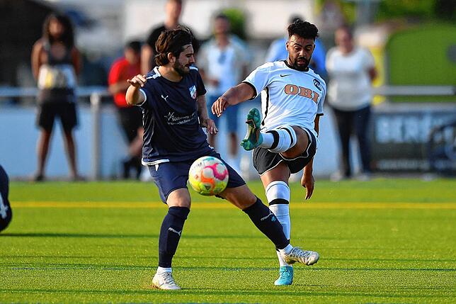 Bild 40: VfB Waldshut siegt im Hinspiel mit 1:0 gegen den FC Emmendingen &ndash; und wir haben Bilder!