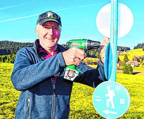 Bernd Kühnel, Vorsitzender des Loipenvereins Hotzenwald, fürchtet, dass von Windrädern herabfallende Eisbrocken Langläufer gefährden ...