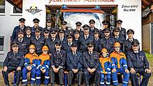 Bleibende Erinnerung: Die gesamte Feuerwehrabteilung Rohrbach auf einem Bild – inklusive Jugend und Altersmannschaft. Bild: Joachim Kienzler