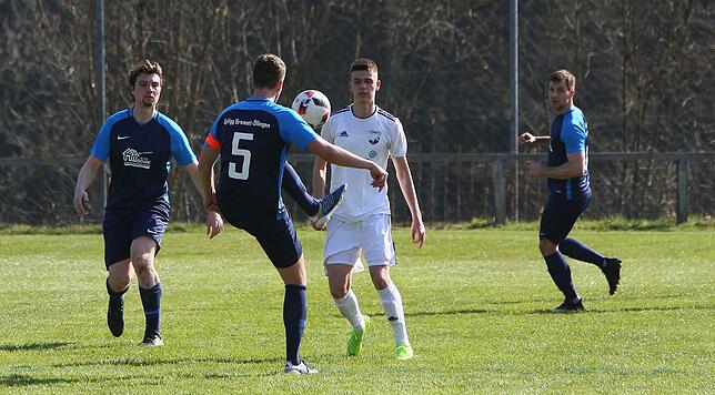 Bild 7: Die Spvgg. Brennet-Öflingen besiegt den FC Wehr mit 3:2 – und wir haben die Bilder