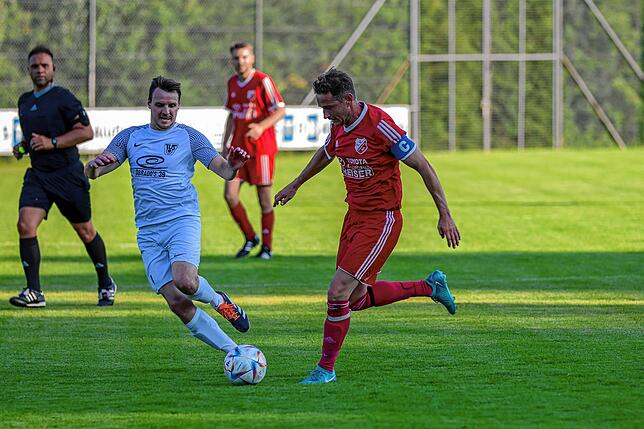 Bild 22: SV Eggingen und TuS Stetten II trennen sich 2:2 im ersten Abstiegsspiel – und wir haben Fotos!