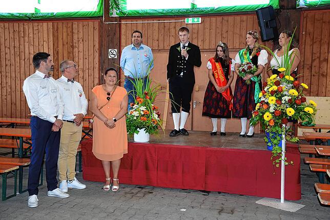Bild 26: Rosentage in Nöggenschwiel - hier sind alle Bilder vom Fest