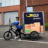 Der Paketdienstleister GLS Germany arbeitet seit Mitte April 2021 in der Konstanzer Innenstadt mit der SÜDKURIER CityLogistik zusammen ...
