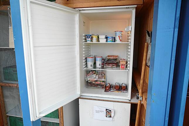 Zur Mittagszeit war der Kühlschrank im Fairteiler noch gut gefüllt.