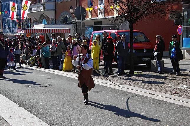 Bild 24: Die schönsten Bilder vom Kinderumzug und Narrenbaumsetzen 2025
