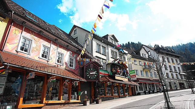 Hier drängeln sich normalerweise die Touristen. Nun ist es in der Hauptstraße gespenstisch leer.