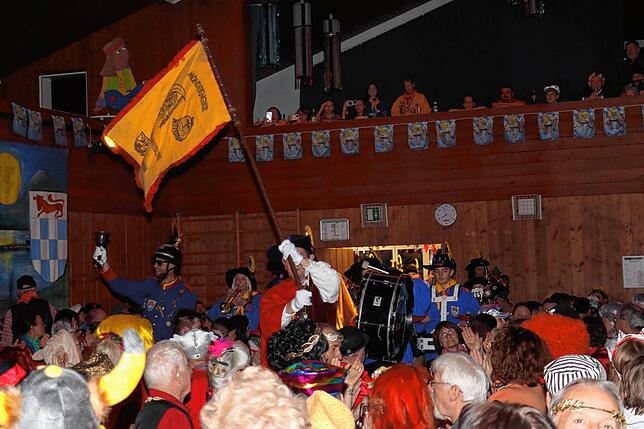 Bild 30: Die Mondfänger vom Untersee begeistern beim Narrenspiegel in Wangen.