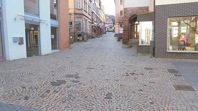 Die Schramberger Fußgängerzone – im Bild die Steige – wird saniert, trotz höherer Kosten. Bild: Martin Himmelheber