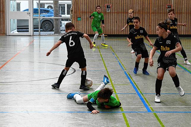 Bild 19: FC 08 Villingen Hallen-Bezirksmeister bei den E-Junioren – wir haben die besten Turnier-Bilder!
