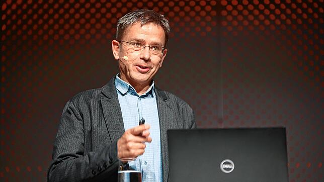 Stefan Rahmstorf während seines Vortrages im Konstanzer Bodenseeforum.