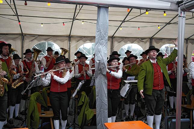 Bild 9: Bilder vom Floriansfest der Freiwilligen Feuerwehr Oberteuringen