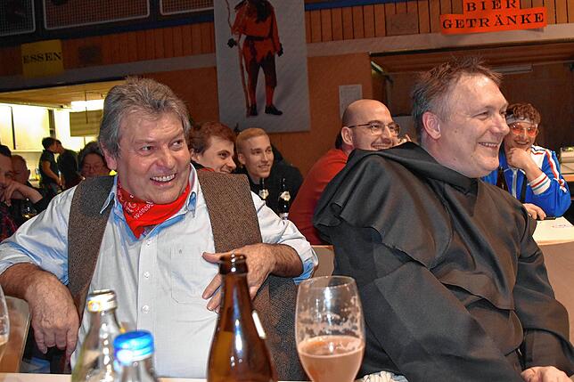 Bild 3: Bilder vom Bunten Abend in Heudorf am Fasnachstsfreitag