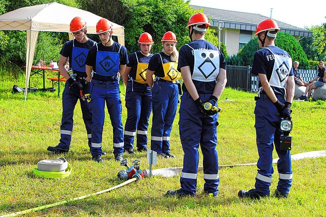 Bild 16: Wettkämpfe bei hitzigen Temperaturen in Berau – Teil 1