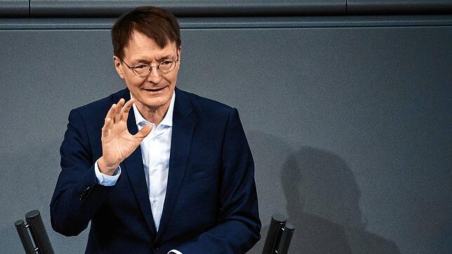 Karl Lauterbach, 58, ist seit dieser Woche Bundesgesundheitsminister. Der Mann, der seinen Wahlkreis Leverkusen-Köln IV stets per ...