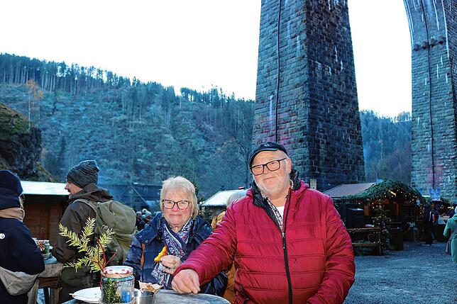 Bild 23: Weihnachtsmarkt in der Ravennaschlucht der Renner