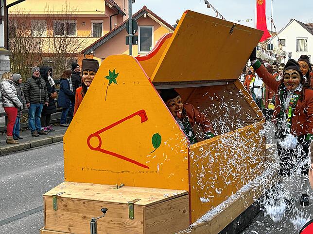 Bild 31: 50. Gründungstag der Mimmenhausener Bierkärhexen: Unsere Bildergalerie vom Umzug in Mimmenhausen