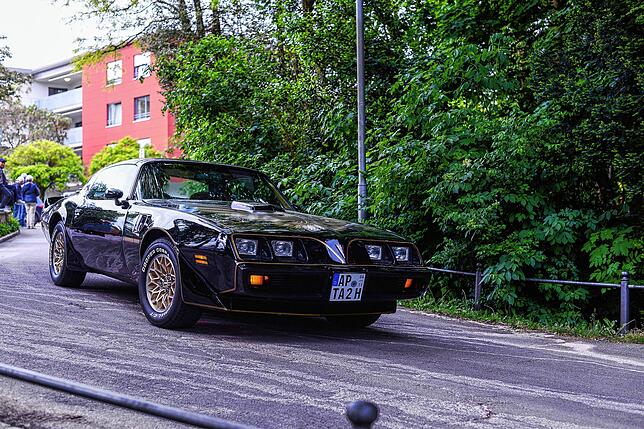 Bild 4: Oldtimerparade in Friedrichshafen lockt zahlreiche Zuschauer – exklusive Bilder!