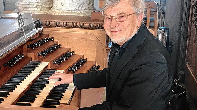 Bernhard Marx beim zweiten Konzert der Saison. Foto: Karin Steinebrunner
