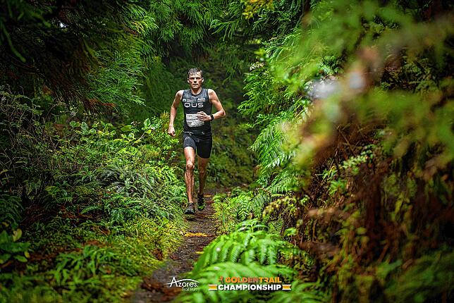 Der Stockacher Benedikt Hoffmann auf der vierten Etappe der Golden Trail Championship auf den Azoren.