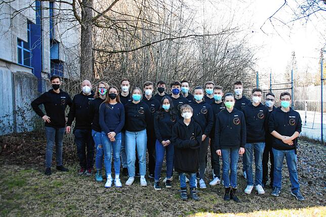 Diese Schüler der Gewerblichen Schulen in Donaueschingen haben eine außergewöhnliche Schulstunde. Sie durften im Interview mit dem ...