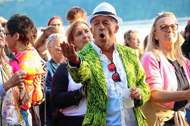 Bild 22: ABBA und Applaus: Sound Beach Festival sorgt für ausgelassene Stimmung im Überlinger Uferpark