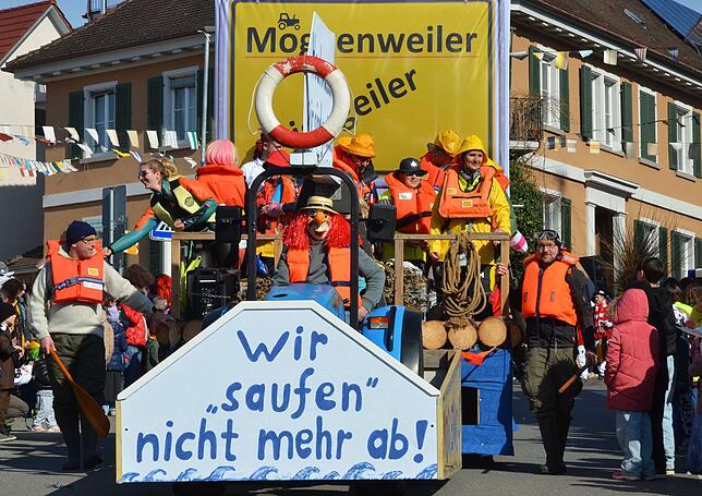 Bild 20: Närrisches Treiben beim Fasnets-Umzug 2025