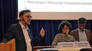 Mit deutlichen Worten unterstrich Regionalverbandsdirektor Wolfgang Heine am Dienstagabend in Markdorf die Dringlichkeit des Ausbaus der ...