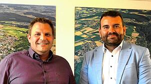 Jestettens Bürgermeister Dominic Böhler (links) hat weiterhin den Vorsitz des Gemeindeverwaltungsverbandes ...