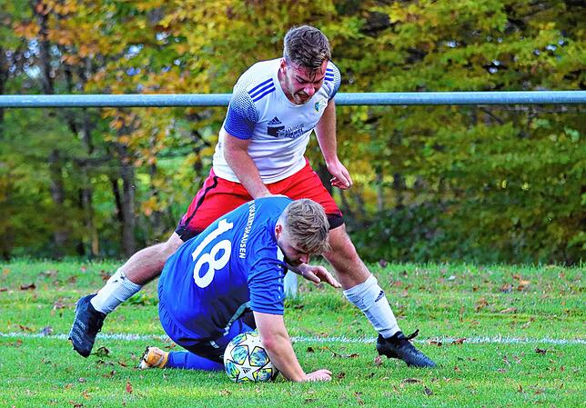 Bild 1: Die besten Bilder der Partie zwischen dem SV Orsingen-Nenzingen und dem SV Volkertshausen