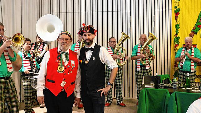 Landschaftsvertreter Albert Ebner (links) und David Giess, Zunftmeister der Altfischerzunft Laufenburg, freuen sich auf die Fasnacht.