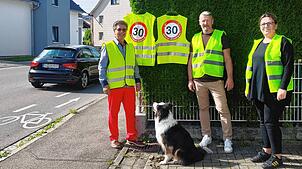 Sie fordern, dass das Tempo 30-Limit in Efrizweiler und Kluftern auch nach dem Ende der Umleitung bestehen bleibt: Thomas Arbogast und ...