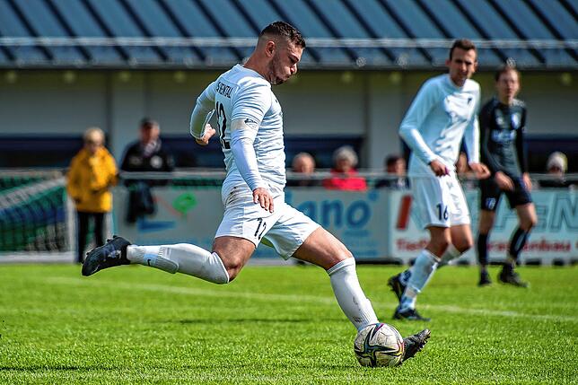 Bild 20: SV Waldhaus besiegt den SV Rheintal glatt mit 4:0 &ndash; und wir haben Bilder!