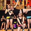 Männerballett: Diese 13 Männer flitzen beim Zunftball über die Schwenninger Bühne und bekommen dafür lang anhaltenden Beifall von den ...