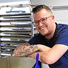 Jari Dochat kocht nach wie vor in den Konstanzer Anglerstuben &ndash; trotz des Siegs bei der TV-Kochshow The Taste hat er keine anderen ...