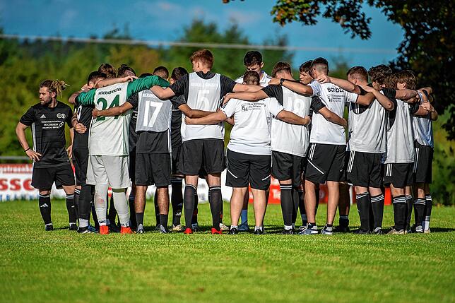 Bild 35: Spvgg. Andelsbach gewinnt mit 4:1 gegen den SC Niederhof/Binzgen &ndash; und wir haben Bilder!