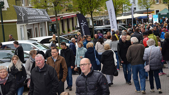 Der verkaufsoffene Sonntag im Frühjahr lockt die Besucher in die Stadt. Doch Gerichtsurteile erschweren die Veranstaltung. Verwaltung ...