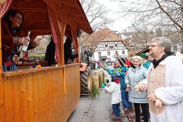 Bild 4: So schön ist der Fasnetmentigs-Umzug in Unterkirnach