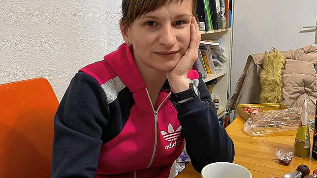 Hanna Durda aus Schwenningen nimmt das Schicksal ihrer Landsleute sehr mit. Als Dolmetscherin versucht sie, so gut es geht zu helfen.