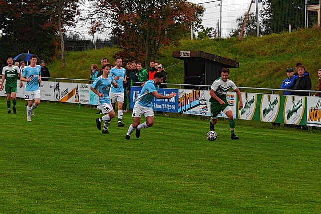 Bild 4: SV Waldhaus bezwingt den SV Obersäckingen mit 4:0 &ndash; und wir haben Bilder!