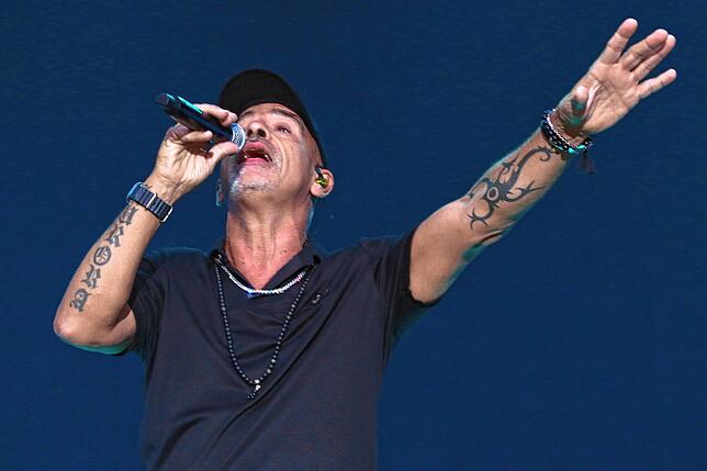 Bild 21: Eros Ramazzotti verzaubert seine Fans in Salem