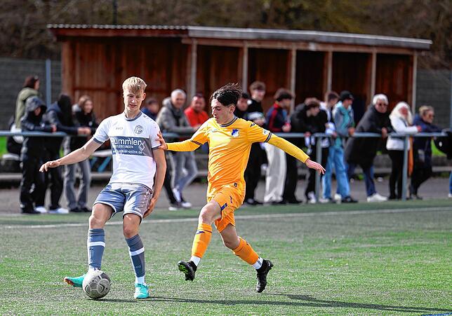 Bild 27: Starke Leistung gegen Hoffenheim! Bildergalerie vom Oberliga-Spiel der B-Jugend des FC Radolfzell